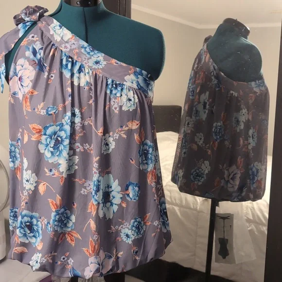 Top - Picture 5 of 9